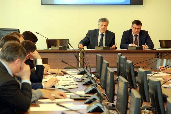 В АлтГУ провели заседание Совета ректоров вузов Алтайского края и Республики Алтай В АлтГУ провели заседание Совета ректоров вузов Алтайского края и Республики Алтай