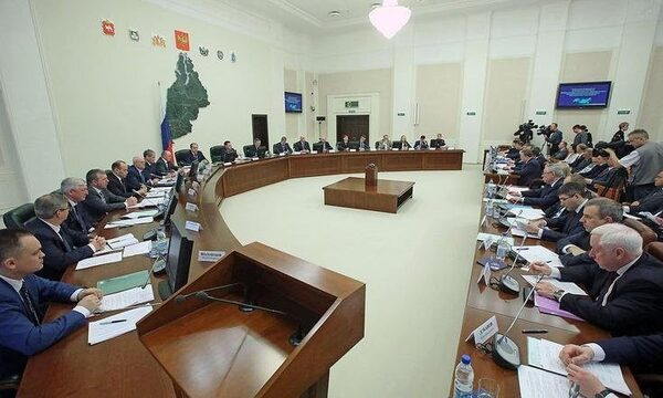 Заседание инвестиционного совета при губернаторе Свердловской области Заседание инвестиционного совета при губернаторе Свердловской области