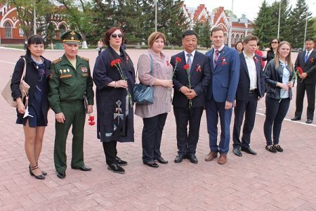 Активисты ОНФ в Амурской области продолжили серию праздничных мероприятий в честь Дня Победы Активисты ОНФ в Амурской области продолжили серию праздничных мероприятий в честь Дня Победы