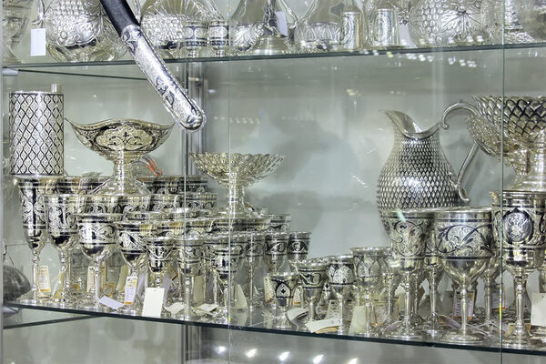 Участие «Кубачинского комбината народных промыслов» в выставке «Ювелирный вернисаж» Участие «Кубачинского комбината народных промыслов» в выставке «Ювелирный вернисаж»