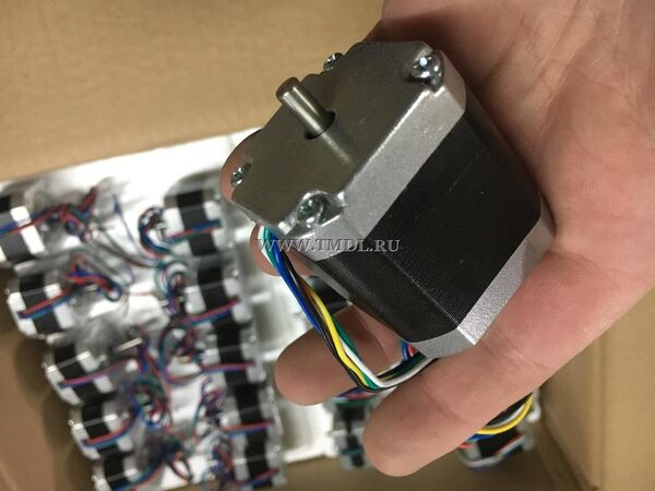 Работа шагового двигателя Работа шагового двигателя