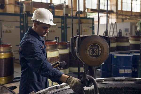 Челябинский ЭРЗ увеличивает штат до 3200 человек Челябинский ЭРЗ увеличивает штат до 3200 человек