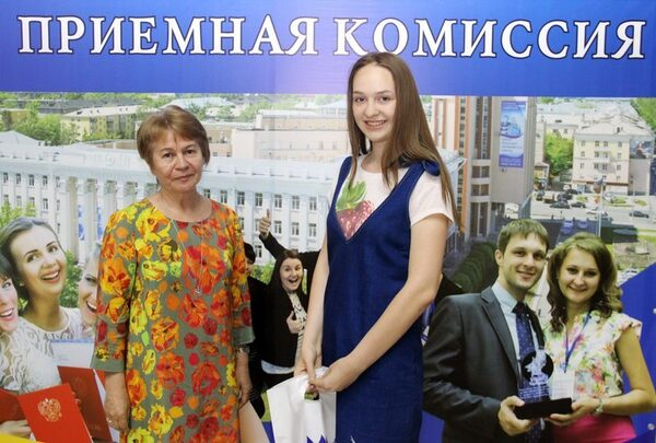 2000-й абитуриент АлтГУ выбрал «Фундаментальную и прикладную химию» 2000-й абитуриент АлтГУ выбрал «Фундаментальную и прикладную химию»