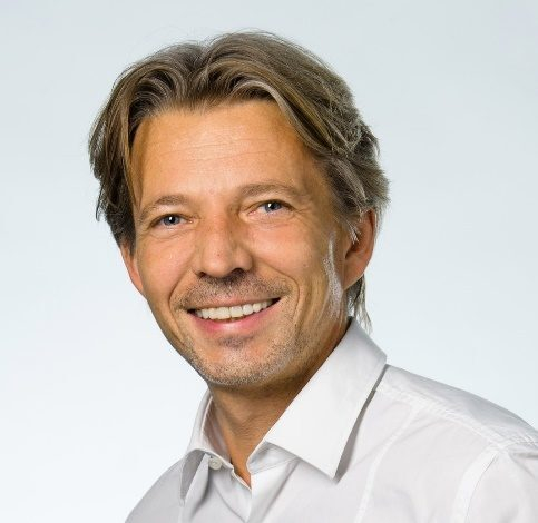 Новая минимально-инвазивная методика операции вальгусной деформации стопы в частной клинике «Дёблинг» Новая минимально-инвазивная методика операции вальгусной деформации стопы в частной клинике «Дёблинг»