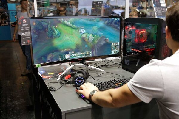 AOC приглашает на gamescom 2018 AOC приглашает на gamescom 2018