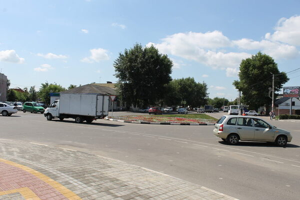 Воронежские активисты ОНФ добились решения проблемы аварийно-опасного перекрестка в Новой Усмани Воронежские активисты ОНФ добились решения проблемы аварийно-опасного перекрестка в Новой Усмани