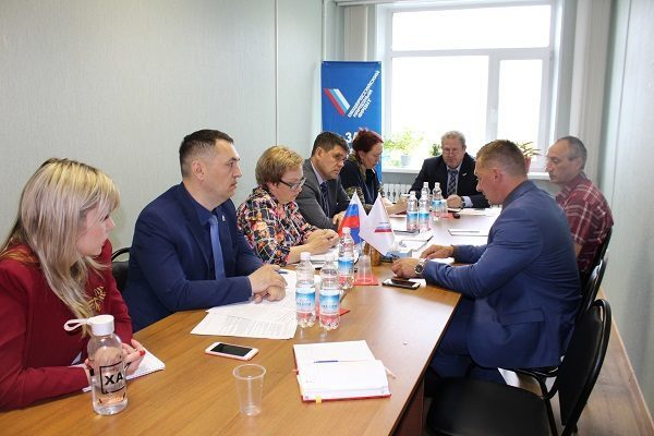 Активисты ОНФ на Камчатке провели совещание по проблемам обращения с отходами Активисты ОНФ на Камчатке провели совещание по проблемам обращения с отходами