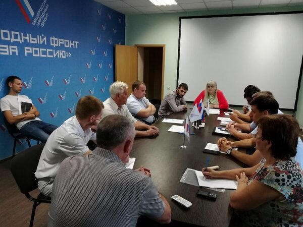 Волгоградские активисты ОНФ настаивают на обеспечении питьевой водой жителей поселка имени 62-й Армии Волгоградские активисты ОНФ настаивают на обеспечении питьевой водой жителей поселка имени 62-й Армии