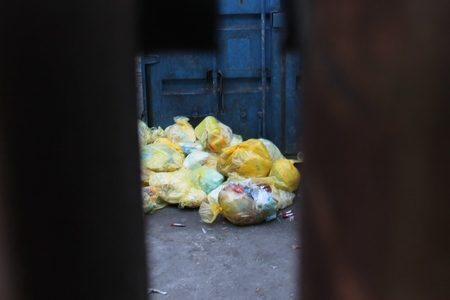 Активисты ОНФ взяли на контроль ситуацию со свалкой медицинского мусора в Кургане Активисты ОНФ взяли на контроль ситуацию со свалкой медицинского мусора в Кургане