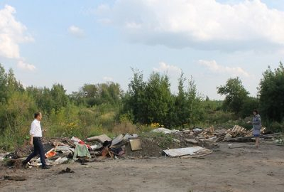 Активисты ОНФ обнаружили стихийные свалки в центре Костромы Активисты ОНФ обнаружили стихийные свалки в центре Костромы