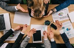 Назад в будни: как бороться с послеотпускным синдромом Назад в будни: как бороться с послеотпускным синдромом