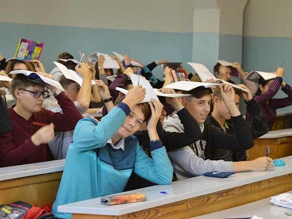 Студенты Рубцовского института постигали основы социального добровольчества Студенты Рубцовского института постигали основы социального добровольчества
