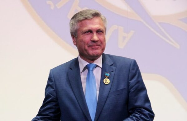 Ректор АлтГУ получил высшую награду Евразийского национального университета Казахстана Ректор АлтГУ получил высшую награду Евразийского национального университета Казахстана