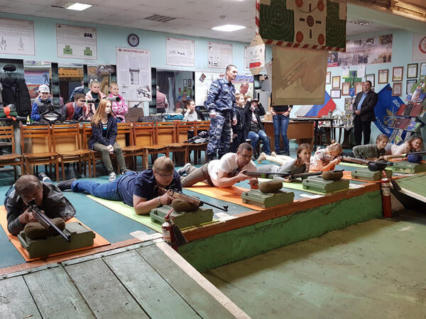 Ярославские таможенники соревновались в стрельбе Ярославские таможенники соревновались в стрельбе