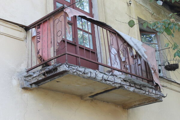 Активисты ОНФ добиваются признания аварийным многоквартирного дома в Воронеже Активисты ОНФ добиваются признания аварийным многоквартирного дома в Воронеже