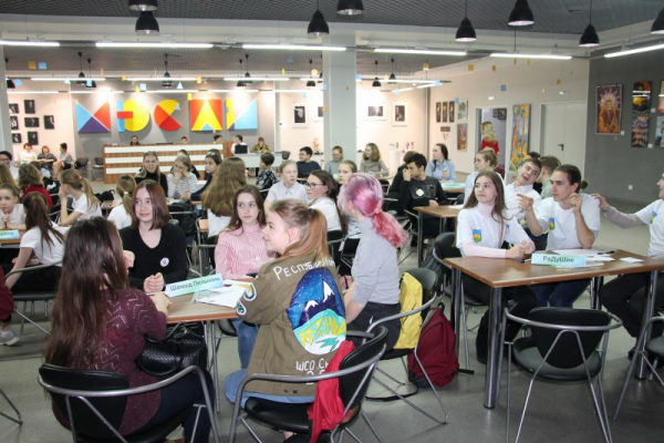 Активисты ОНФ в Коми организовали первую в регионе викторину о родном крае в формате квиз Активисты ОНФ в Коми организовали первую в регионе викторину о родном крае в формате квиз