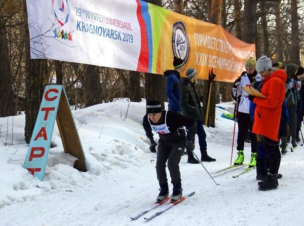 АлтГУ проводит лыжные гонки в поддержку Всемирной универсиады – 2019 АлтГУ проводит лыжные гонки в поддержку Всемирной универсиады – 2019