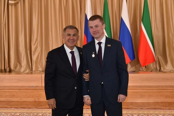 Вадим Махеев, председатель совета директоров ООО «Оптовик» удостоен звания «Заслуженный работник пищевой промышленности Республики Татарстан» Вадим Махеев, председатель совета директоров ООО «Оптовик» удостоен звания «Заслуженный работник пищевой промышленности Республики Татарстан»