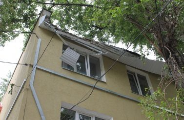 Активисты ОНФ призвали власти исправить последствия некачественного капремонта дома в Воронеже Активисты ОНФ призвали власти исправить последствия некачественного капремонта дома в Воронеже