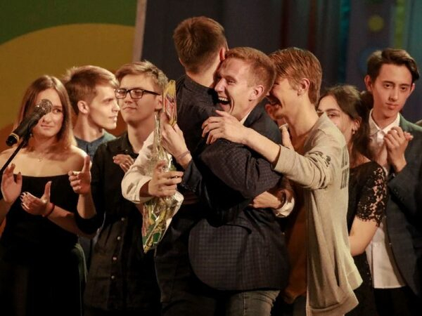 Весенний благотворительный Кубок Главы города Рубцовска по КВН - НАШ! Весенний благотворительный Кубок Главы города Рубцовска по КВН - НАШ!