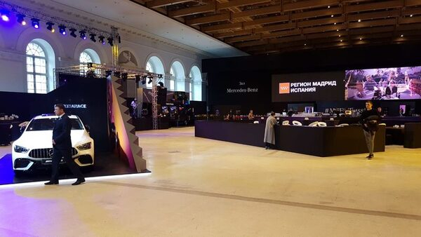 «Гефест Проекция» оказала услуги по аренде оборудования для Mercedes-Benz Fashion Week Russia 2019 «Гефест Проекция» оказала услуги по аренде оборудования для Mercedes-Benz Fashion Week Russia 2019