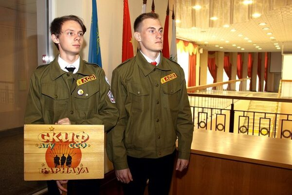 В АлтГУ отметили 45-летие стройотрядовского движения вуза В АлтГУ отметили 45-летие стройотрядовского движения вуза