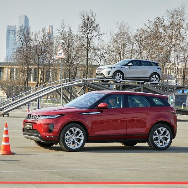 Старт продаж Нового Range Rover Evoque! Уже в «АВИЛОН»! Старт продаж Нового Range Rover Evoque! Уже в «АВИЛОН»!