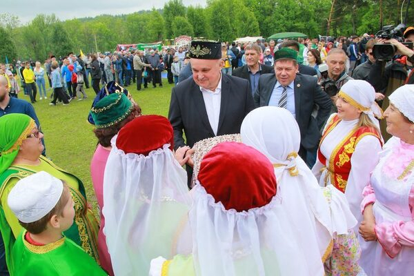 Закладка камня под новостройку, праздник «Сабантуй» и летний оздоровительный лагерь – рабочая поездка губернатора Кузбасса в Прокопьевск Закладка камня под новостройку, праздник «Сабантуй» и летний оздоровительный лагерь – рабочая поездка губернатора Кузбасса в Прокопьевск
