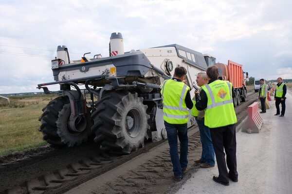 В рамках нацпроекта разбитые дороги Зауралья отремонтируют до холодов В рамках нацпроекта разбитые дороги Зауралья отремонтируют до холодов