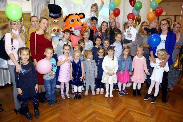 Школа раннего эстетического развития «Уникум» АлтГУ отметила год работы Школа раннего эстетического развития «Уникум» АлтГУ отметила год работы