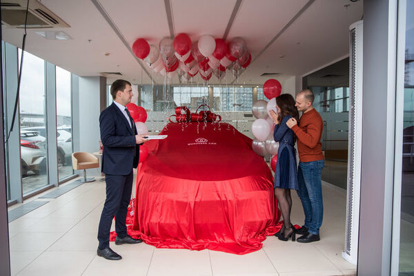 «БИЗНЕС КАР» запускает праздничный сервис в ТТК Левобережный «БИЗНЕС КАР» запускает праздничный сервис в ТТК Левобережный