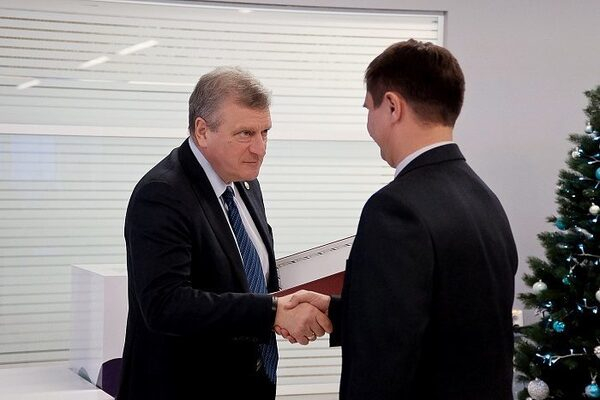 Игорь Васильев и Владимир Христенко обсудили этапы реализации проекта «Биополис» Игорь Васильев и Владимир Христенко обсудили этапы реализации проекта «Биополис»