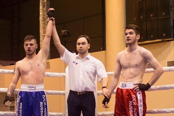 В Кировской области завершились чемпионат и первенство по кикбоксингу В Кировской области завершились чемпионат и первенство по кикбоксингу