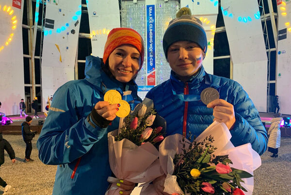 Кировские ледолазы Мария Толоконина и Максим Томилов стали победителями II этапа Кубка мира Кировские ледолазы Мария Толоконина и Максим Томилов стали победителями II этапа Кубка мира