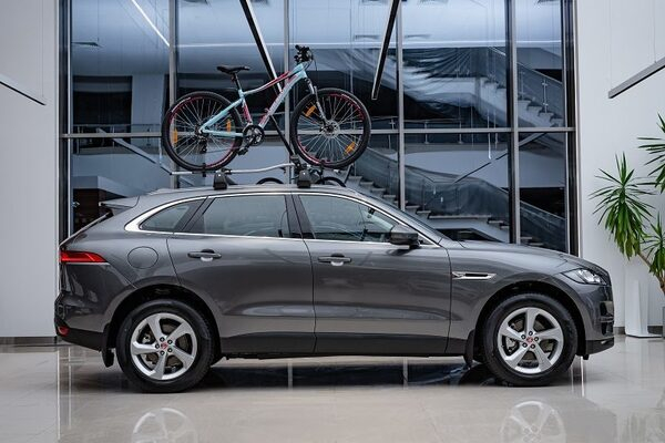 Jaguar F-PACE с преимуществом до 660 000 рублей в «АВИЛОН» Jaguar F-PACE с преимуществом до 660 000 рублей в «АВИЛОН»