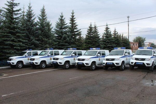 Автомобильный парк Красноярской полиции обновился новыми автомобилями УАЗ «Патриот» Автомобильный парк Красноярской полиции обновился новыми автомобилями УАЗ «Патриот»