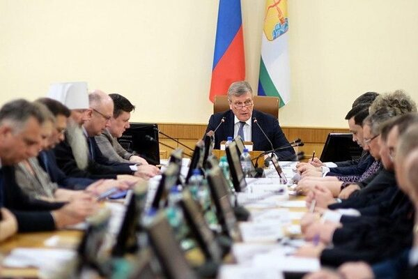 Кировская область готова увеличить коечный фонд в случае дальнейшего распространения коронавируса в регионе Кировская область готова увеличить коечный фонд в случае дальнейшего распространения коронавируса в регионе