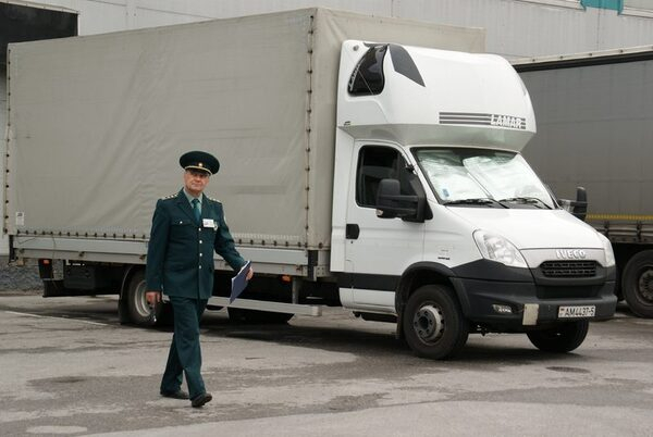 Новосибирская таможня: продлены сроки временного ввоза автомобилей Новосибирская таможня: продлены сроки временного ввоза автомобилей