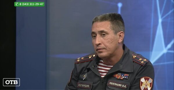 Свердловские росгвардейцы рассказали гражданам, как обезопасить свое жилище от краж во время летнего отдыха Свердловские росгвардейцы рассказали гражданам, как обезопасить свое жилище от краж во время летнего отдыха