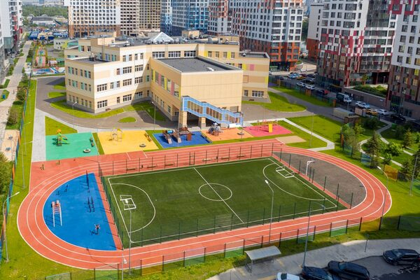 В «Ривер Парке» введена в эксплуатацию первая школа В «Ривер Парке» введена в эксплуатацию первая школа