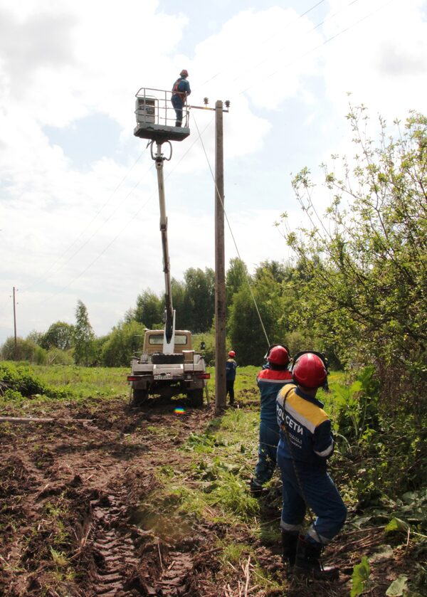 «Россети Центр и Приволжье» ликвидируют массовые отключения электроэнергии в Рязанской области «Россети Центр и Приволжье» ликвидируют массовые отключения электроэнергии в Рязанской области