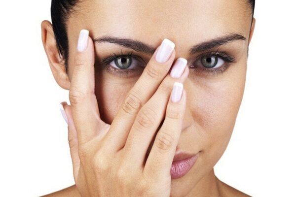 Мадина Байрамукова рассказала, как быстро убрать синяки под глазами Мадина Байрамукова рассказала, как быстро убрать синяки под глазами