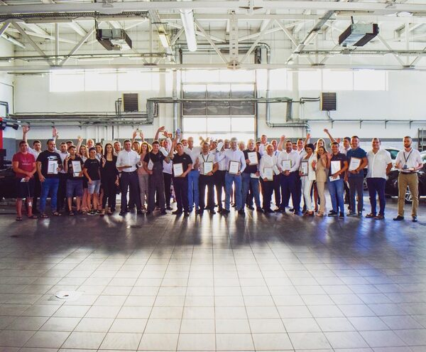 Постоянное повышение качества обслуживания клиентов – приоритет деятельности Fresh Auto Постоянное повышение качества обслуживания клиентов – приоритет деятельности Fresh Auto