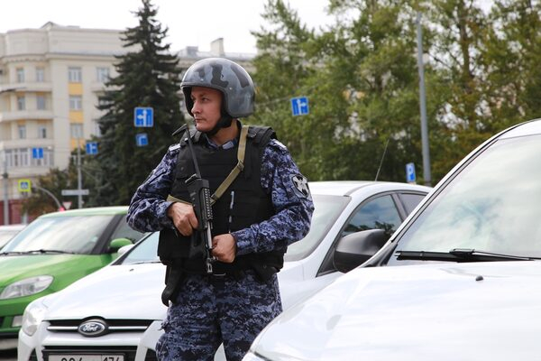 За сутки сотрудниками Росгвардии задержаны двое мужчин, находившихся в федеральном розыске За сутки сотрудниками Росгвардии задержаны двое мужчин, находившихся в федеральном розыске