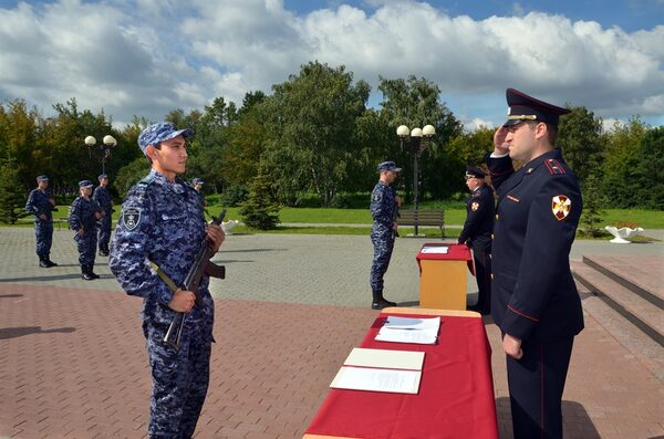 На Южном Урале сотрудники Росгвардии приняли Присягу На Южном Урале сотрудники Росгвардии приняли Присягу