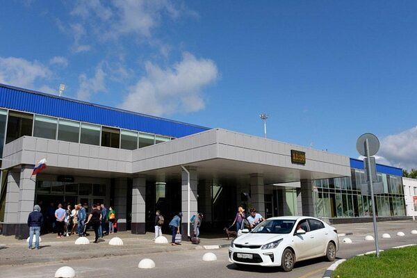 Областное правительство планирует расширить маршрутные сети региональных авиаперевозок Областное правительство планирует расширить маршрутные сети региональных авиаперевозок