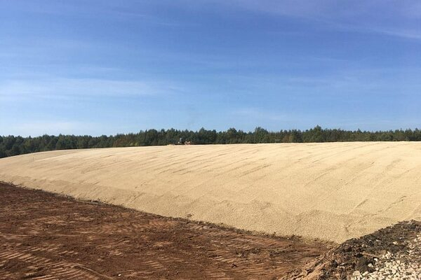 Рекультивация свалки в Вахрушах: площадь, занятая отходами, сократилась втрое Рекультивация свалки в Вахрушах: площадь, занятая отходами, сократилась втрое