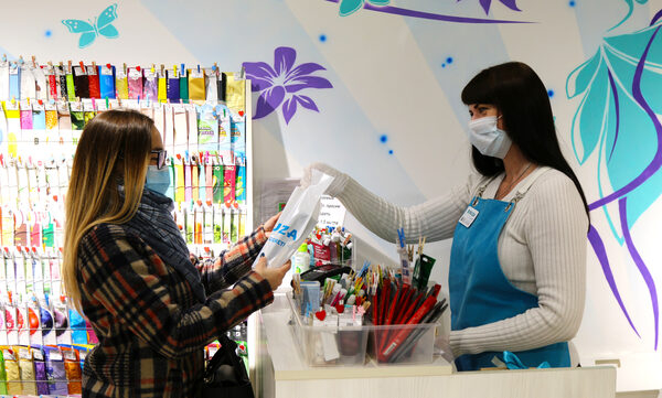 Акция ко дню рождения магазина корейской косметики в ТЦ «Муравей» принесла людям много радости Акция ко дню рождения магазина корейской косметики в ТЦ «Муравей» принесла людям много радости