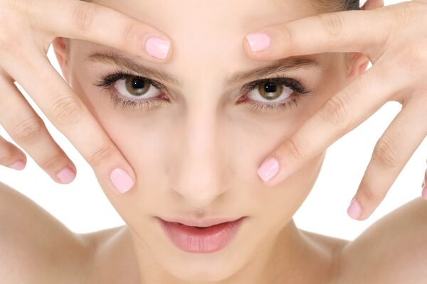 Александр Вдовин: альтернативные методы омоложения зоны вокруг глаз Александр Вдовин: альтернативные методы омоложения зоны вокруг глаз