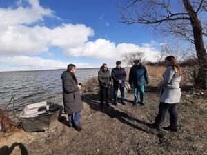 Ограждающая дамба водоема-охладителя и другие гидротехнические сооружения Курской АЭС готовы к прохождению весеннего паводка Ограждающая дамба водоема-охладителя и другие гидротехнические сооружения Курской АЭС готовы к прохождению весеннего паводка
